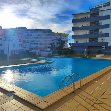 Apartment Vintage With Pool By Homing *